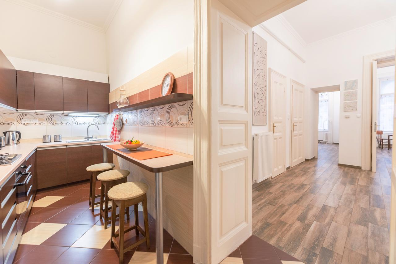 Family And Friends Apartment 부다페스트 외부 사진