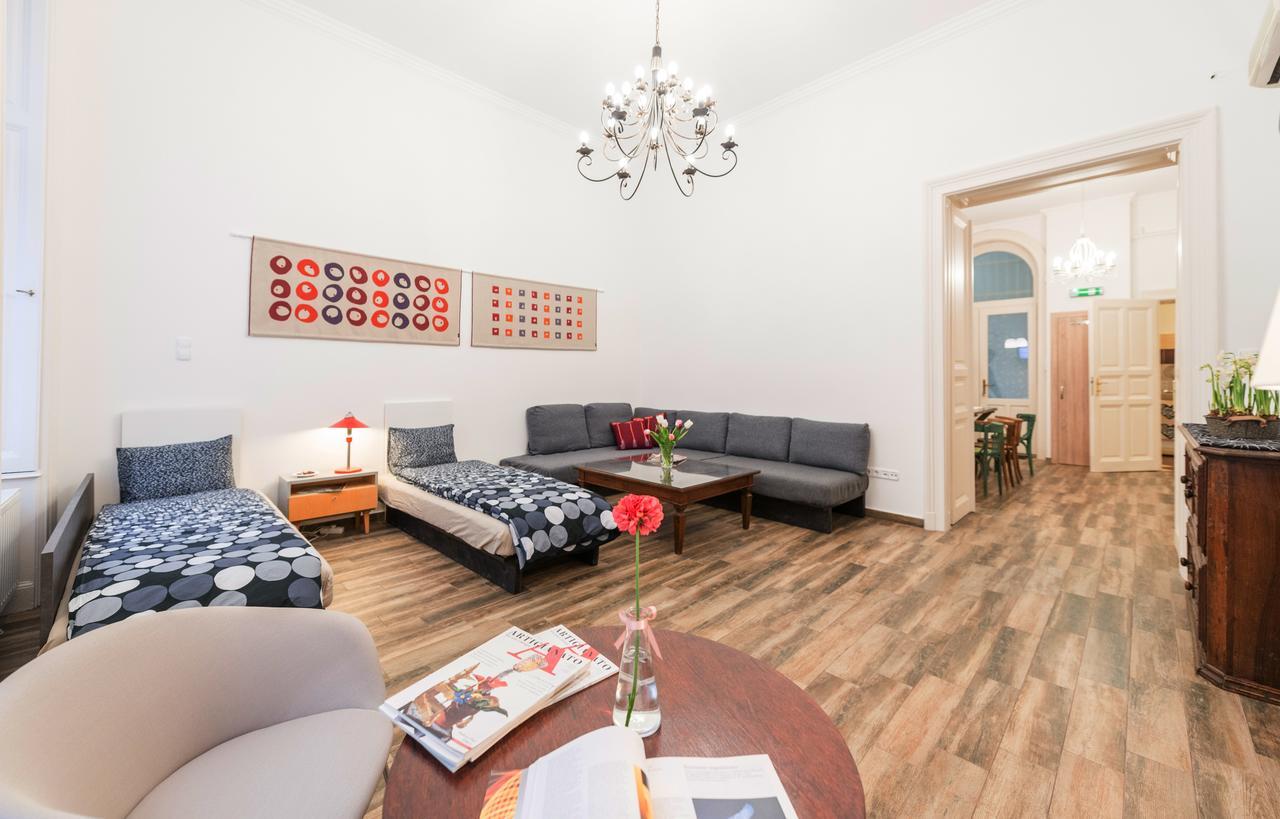 Family And Friends Apartment 부다페스트 외부 사진